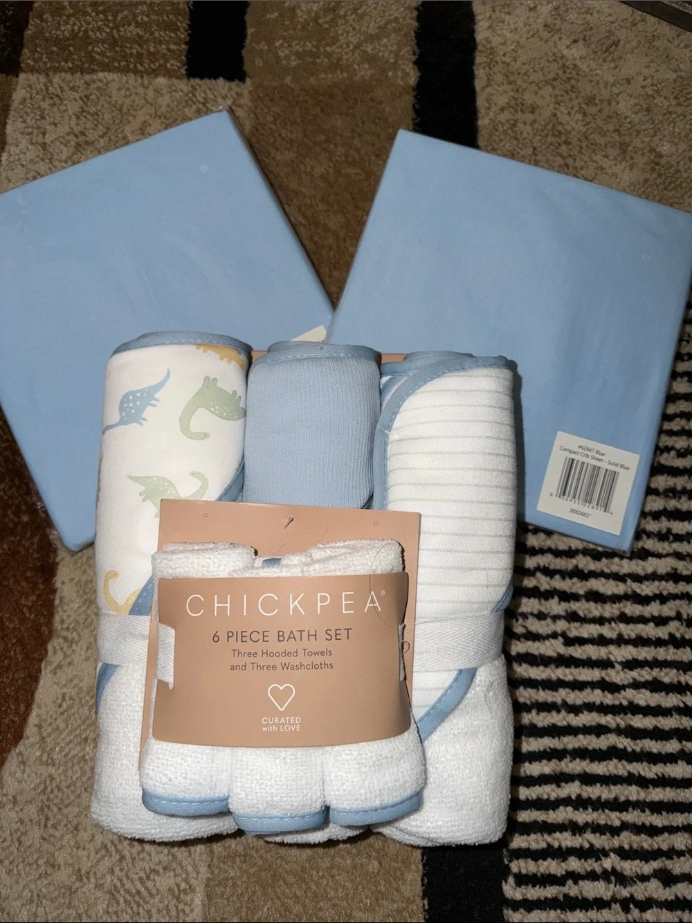 Chickpea Baby 6-Piece Bath Set in Light Blue and White with Dino Print & sheets